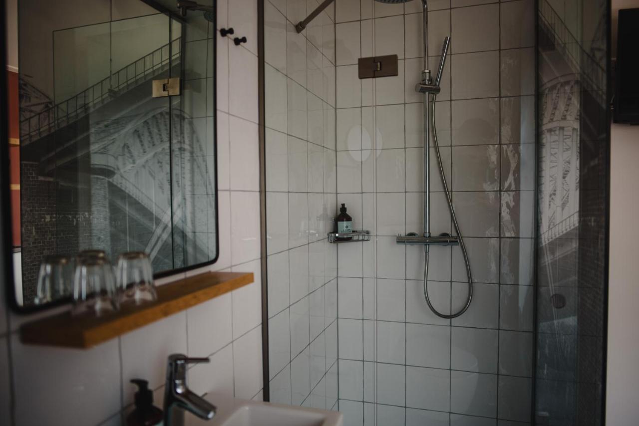 Hotel Linnen Nijmegen Luaran gambar